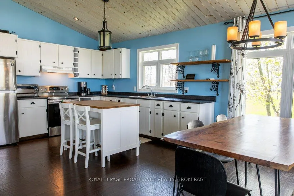 Photo 10 of 166 Easy Lane, Frontenac Islands, The Islands — HOMEH