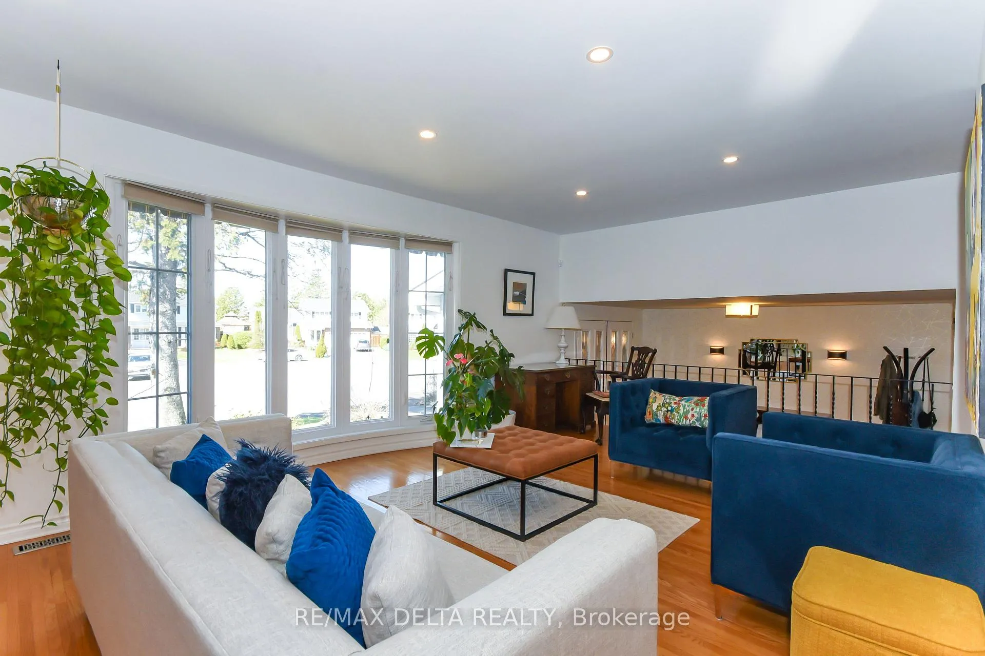 Photo 6 of 13 Parklane Court, Ottawa, Blackburn Hamlet — HOMEH