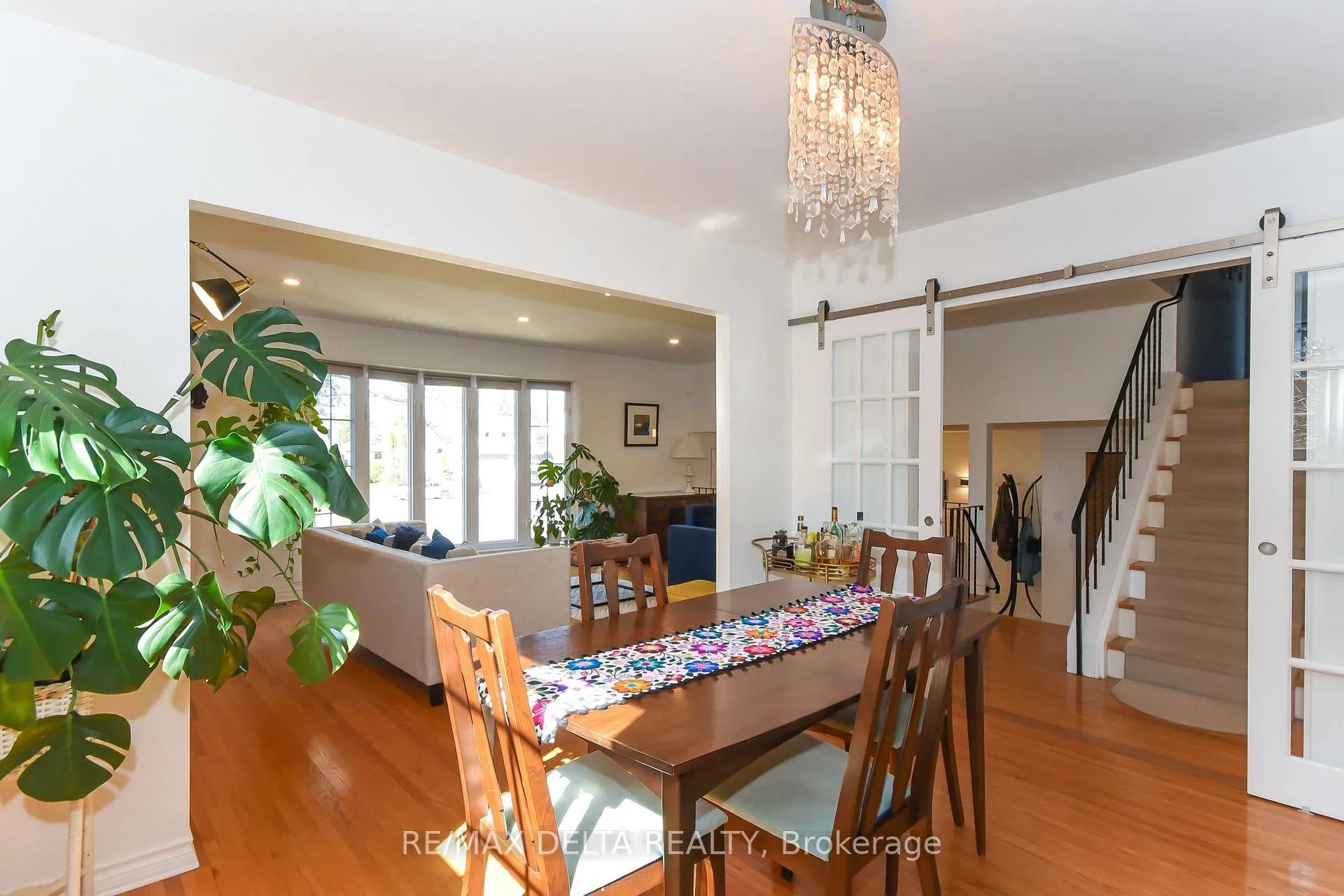 Photo 8 of 13 Parklane Court, Ottawa, Blackburn Hamlet — HOMEH