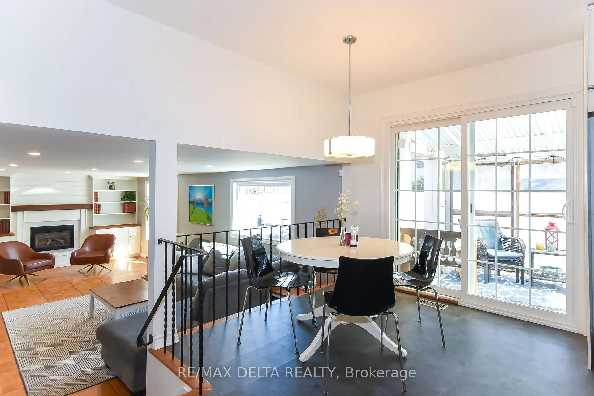 Photo 12 of 13 Parklane Court, Ottawa, Blackburn Hamlet — HOMEH