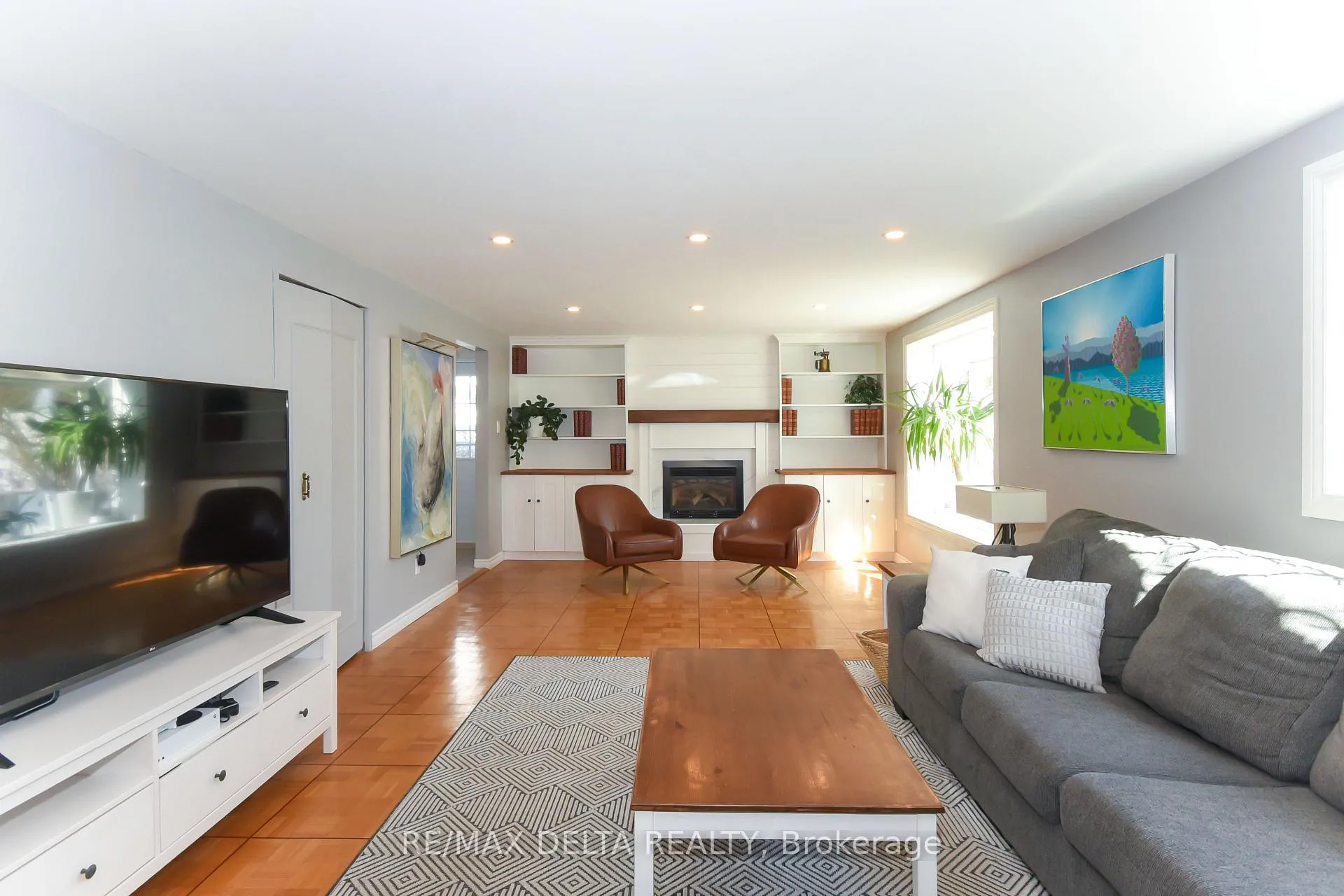 Photo 14 of 13 Parklane Court, Ottawa, Blackburn Hamlet — HOMEH