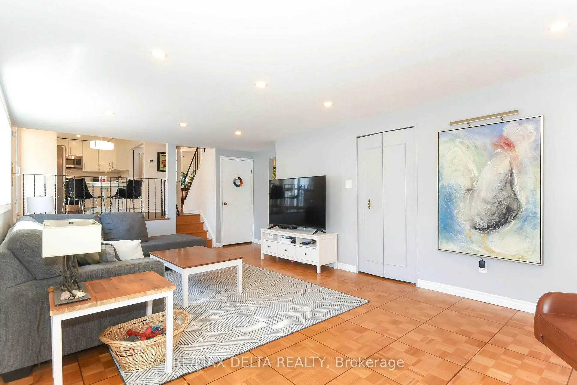 Photo 17 of 13 Parklane Court, Ottawa, Blackburn Hamlet — HOMEH