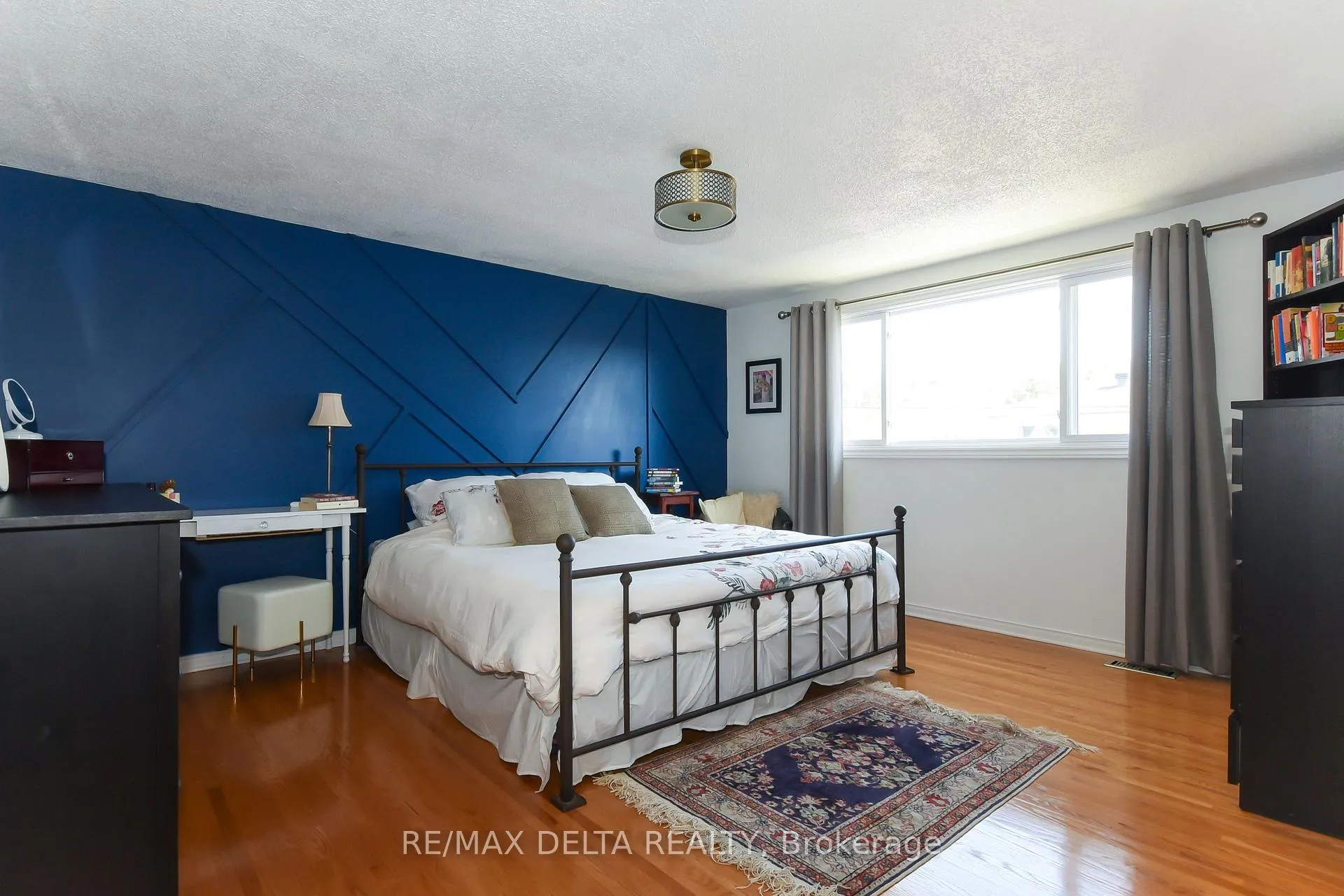 Photo 19 of 13 Parklane Court, Ottawa, Blackburn Hamlet — HOMEH