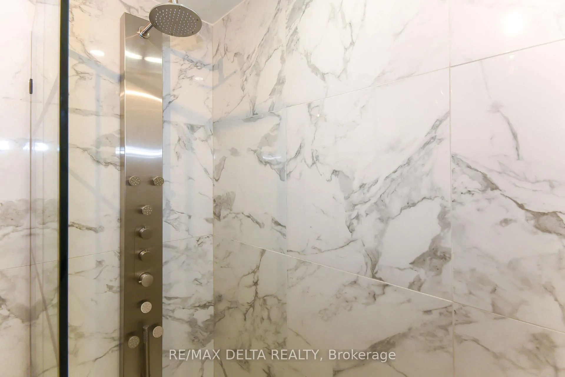 Photo 29 of 13 Parklane Court, Ottawa, Blackburn Hamlet — HOMEH
