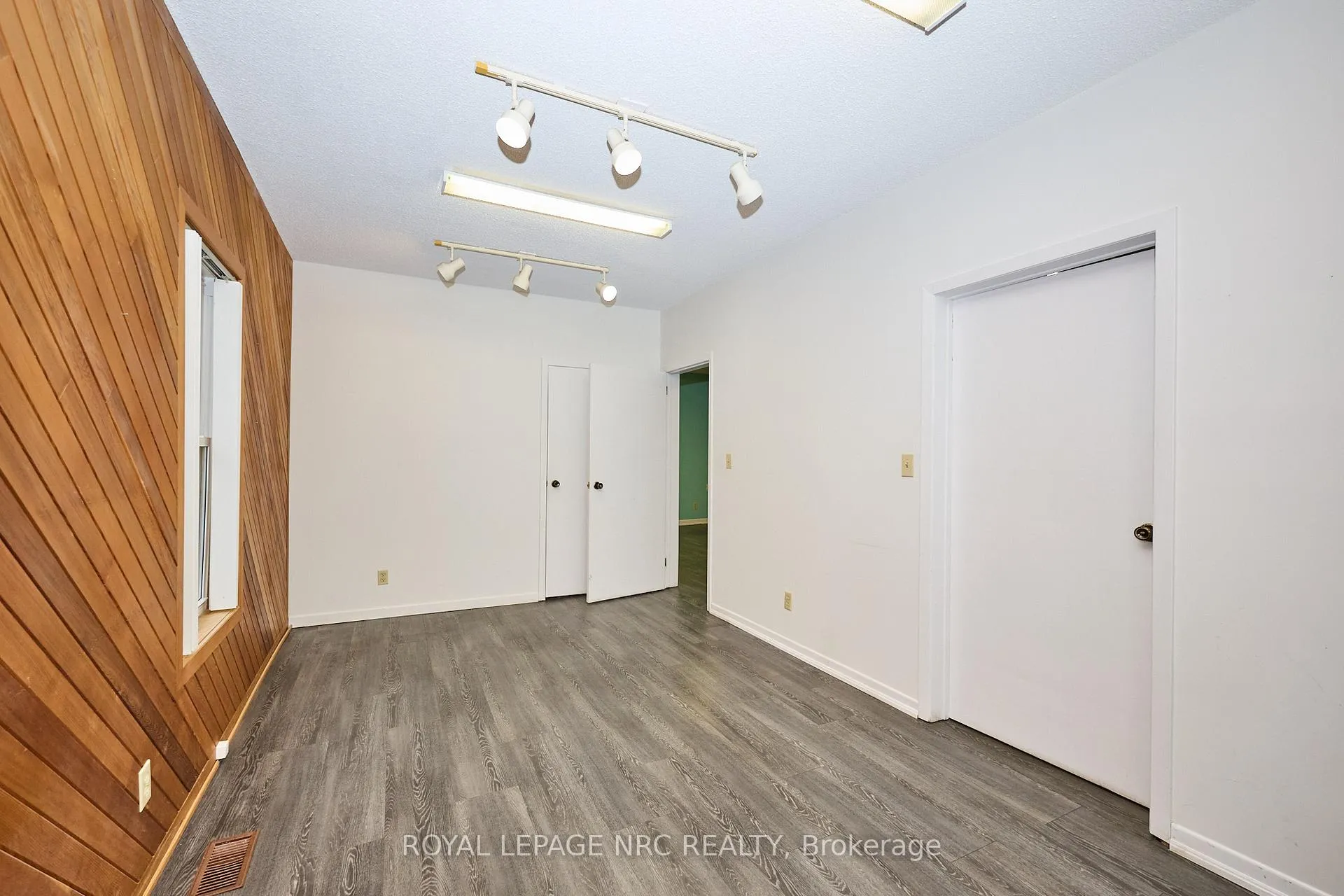 Photo 11 of 8 Clark Street, St. Catharines, Downtown — HOMEH