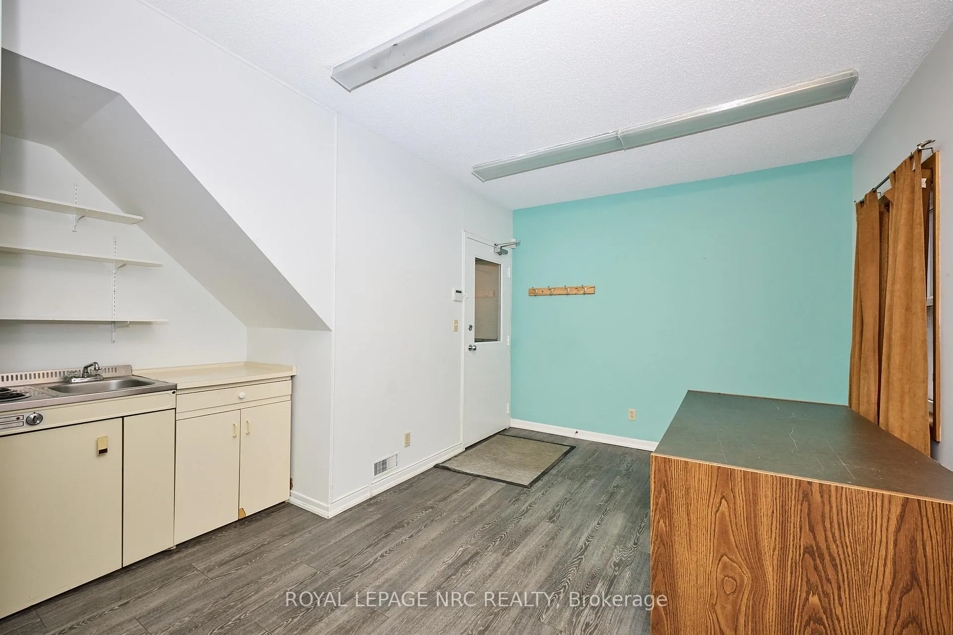 Photo 15 of 8 Clark Street, St. Catharines, Downtown — HOMEH