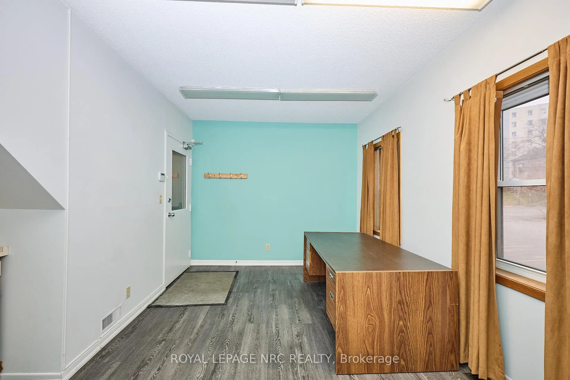 Photo 17 of 8 Clark Street, St. Catharines, Downtown — HOMEH