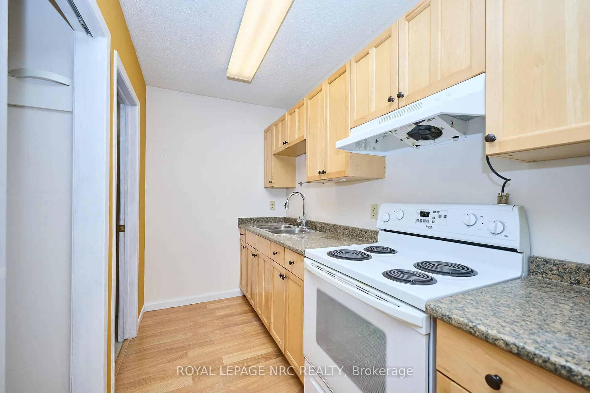 Photo 31 of 8 Clark Street, St. Catharines, Downtown — HOMEH