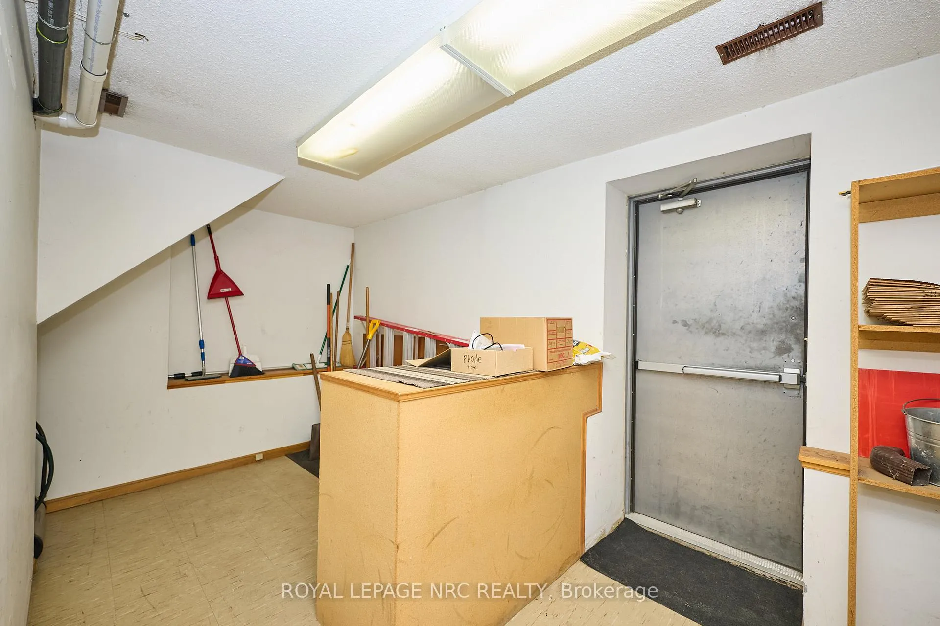 Photo 38 of 8 Clark Street, St. Catharines, Downtown — HOMEH