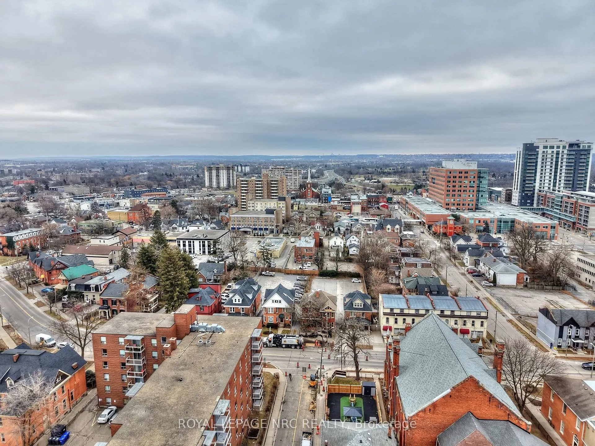 Photo 48 of 8 Clark Street, St. Catharines, Downtown — HOMEH
