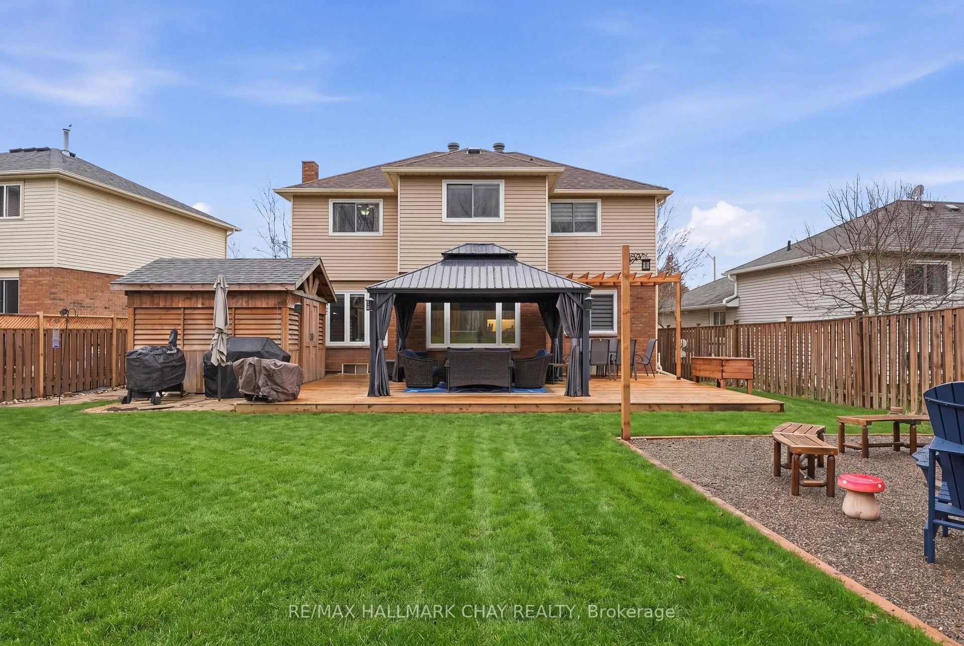 Photo 2 of 120 Herrell Avenue, Barrie, Painswick North — HOMEH