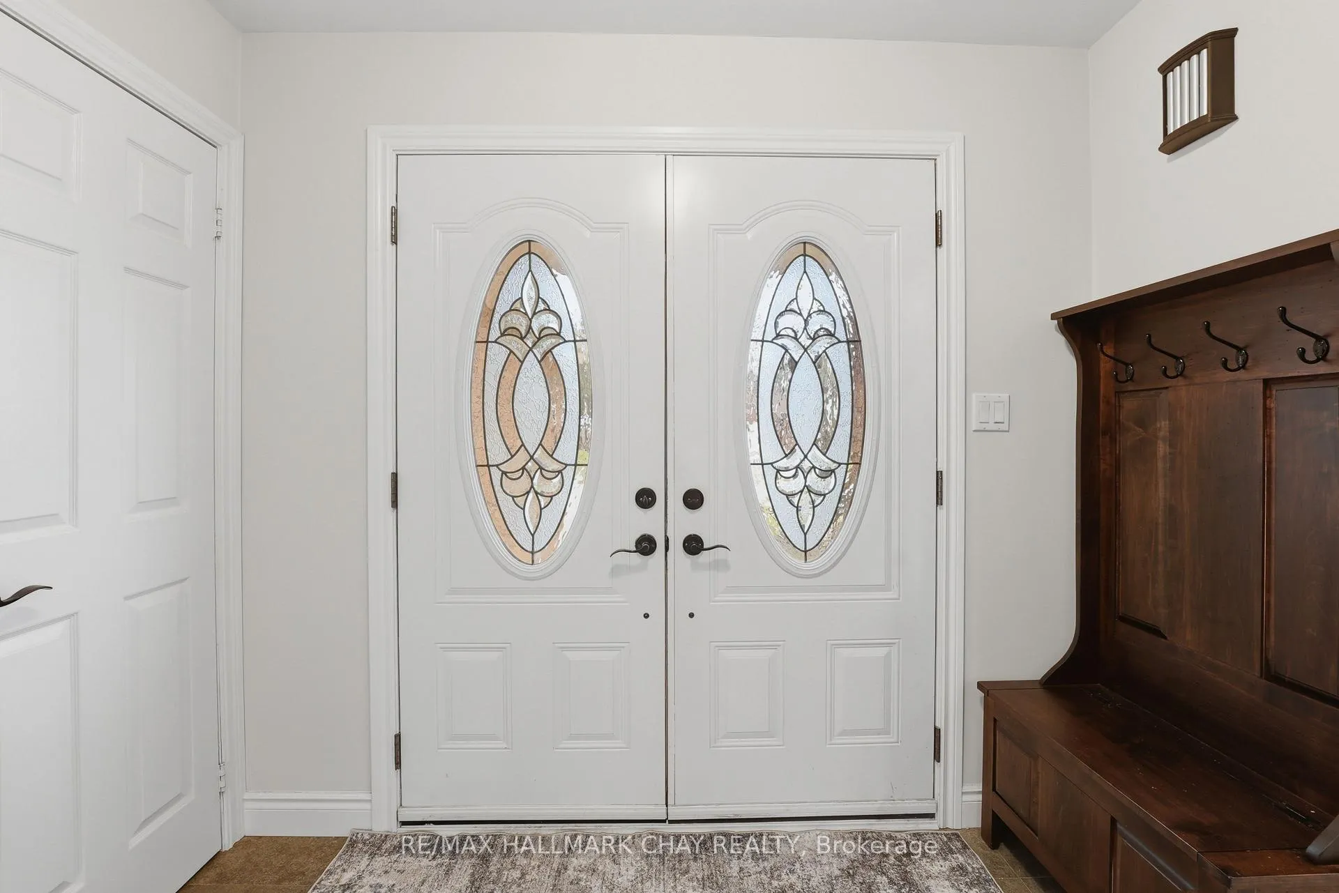 Photo 3 of 120 Herrell Avenue, Barrie, Painswick North — HOMEH