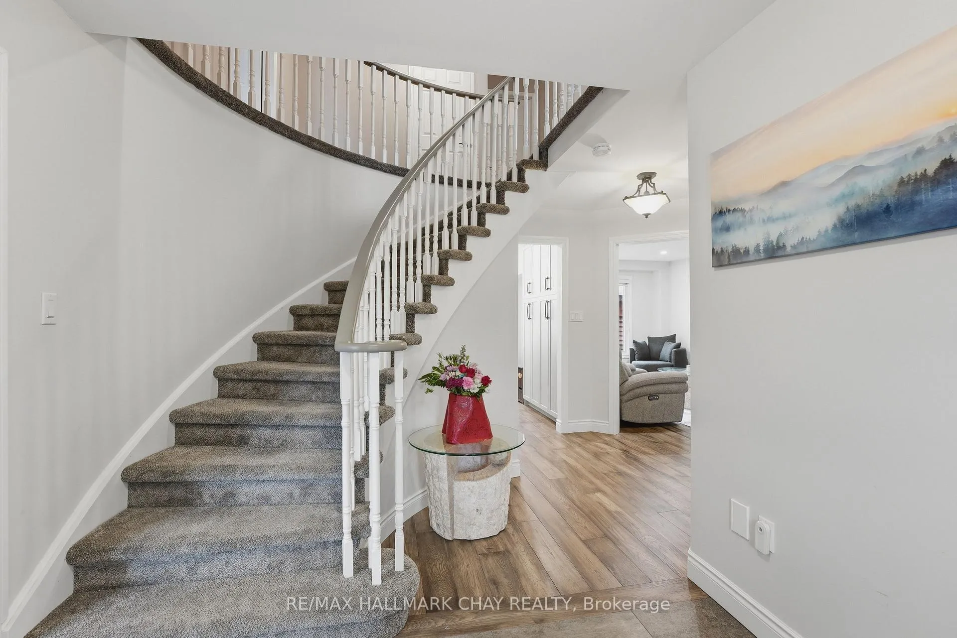 Photo 4 of 120 Herrell Avenue, Barrie, Painswick North — HOMEH
