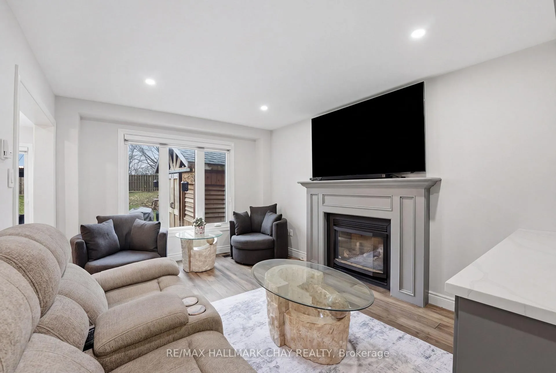 Photo 5 of 120 Herrell Avenue, Barrie, Painswick North — HOMEH