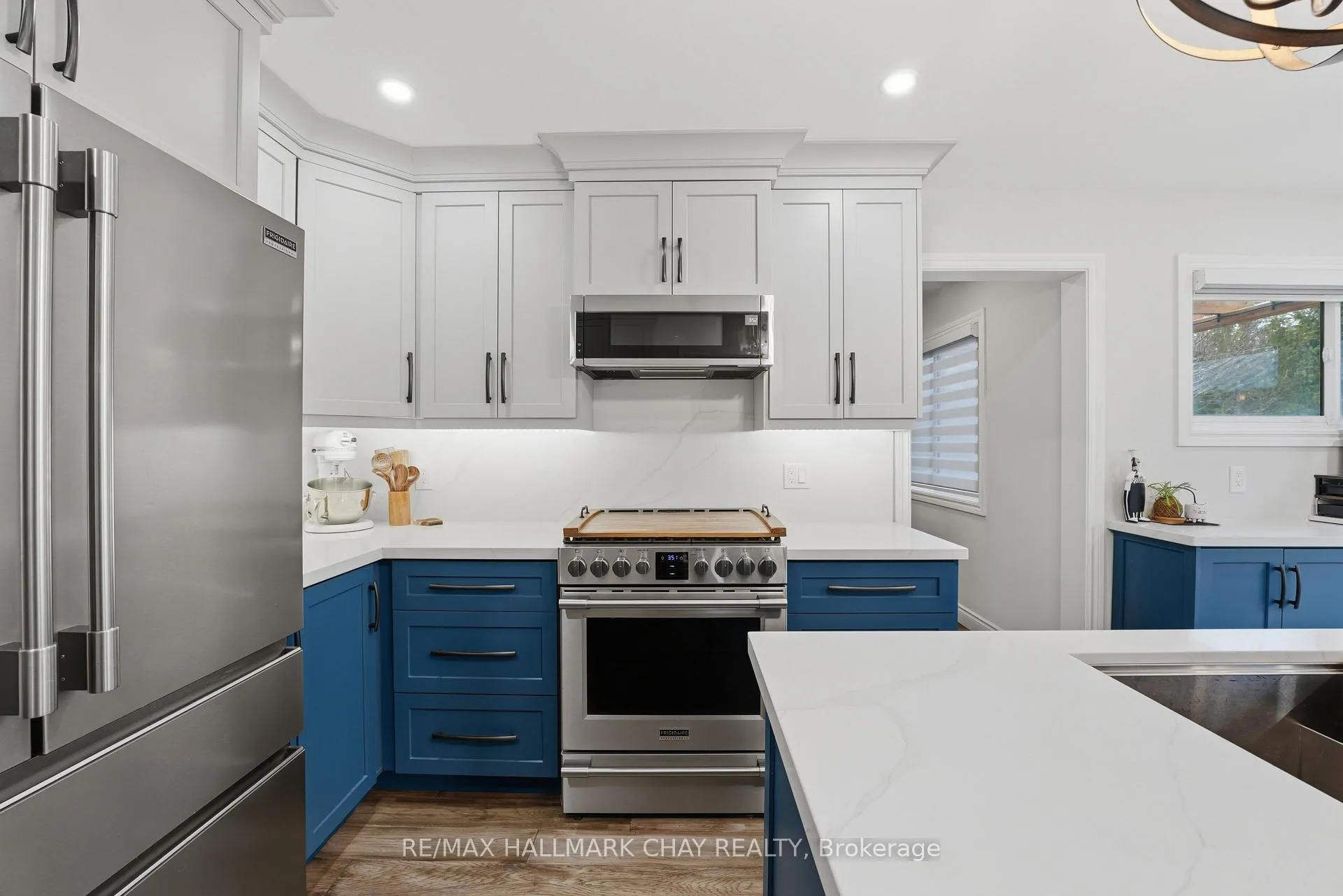 Photo 10 of 120 Herrell Avenue, Barrie, Painswick North — HOMEH