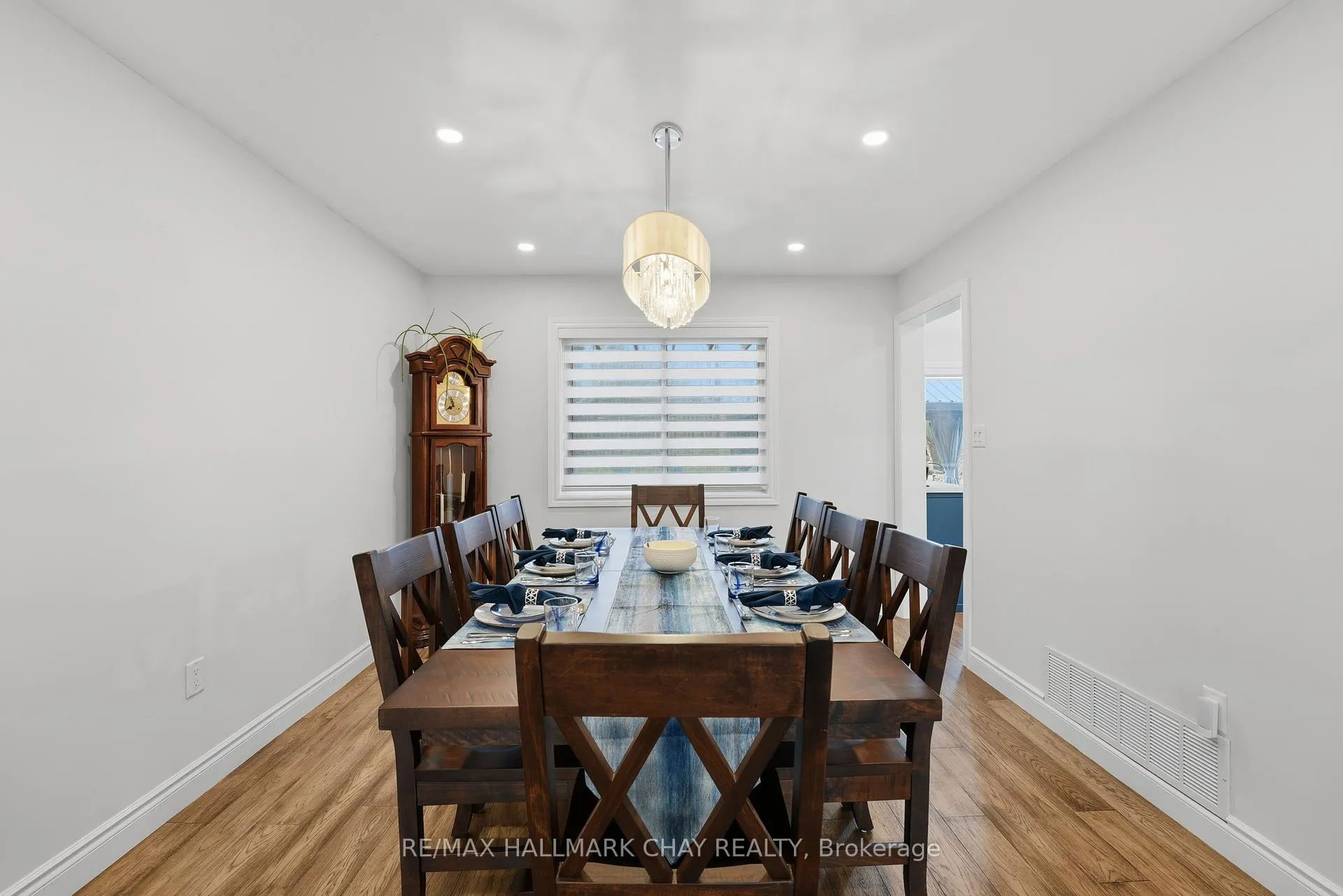 Photo 14 of 120 Herrell Avenue, Barrie, Painswick North — HOMEH