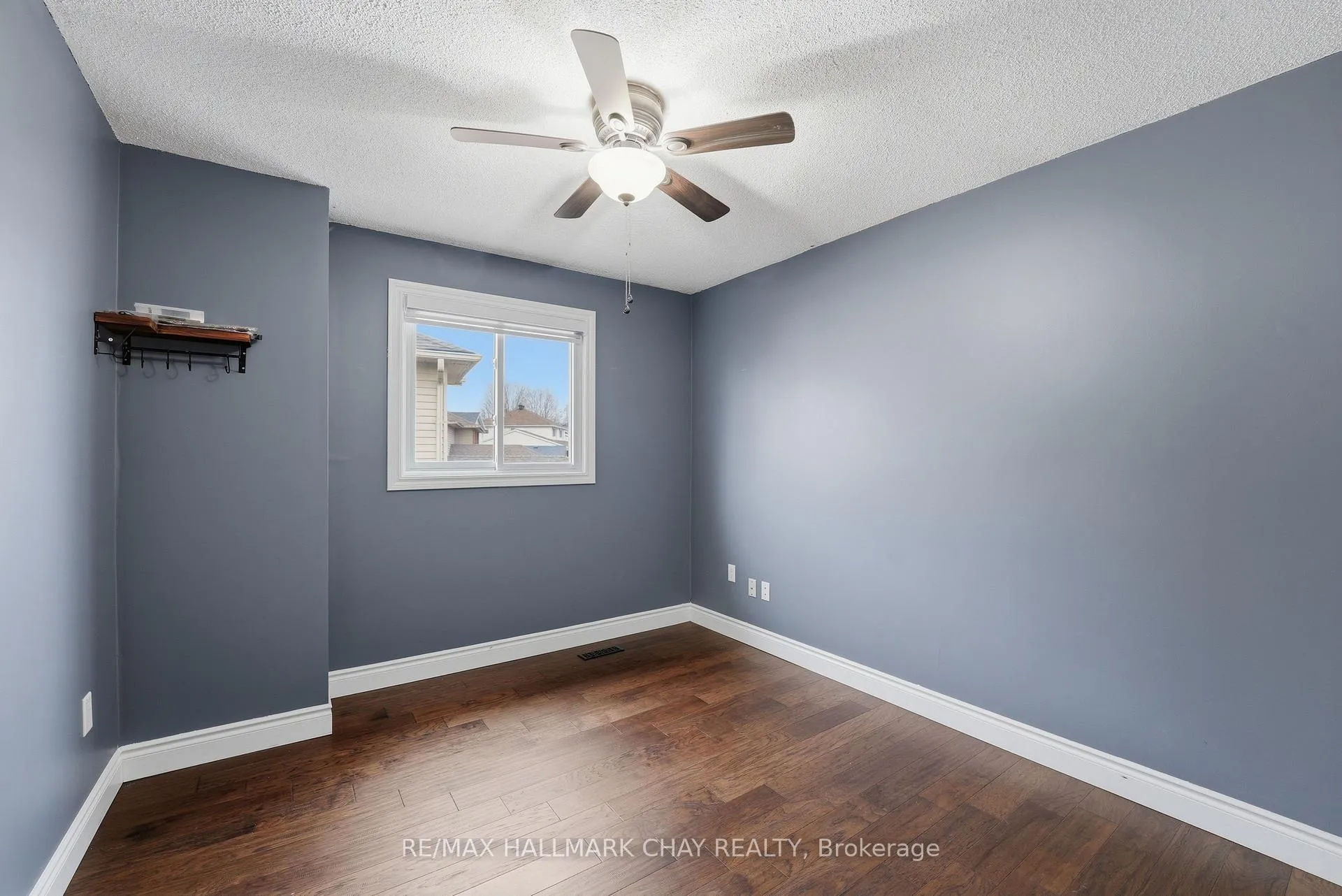 Photo 28 of 120 Herrell Avenue, Barrie, Painswick North — HOMEH