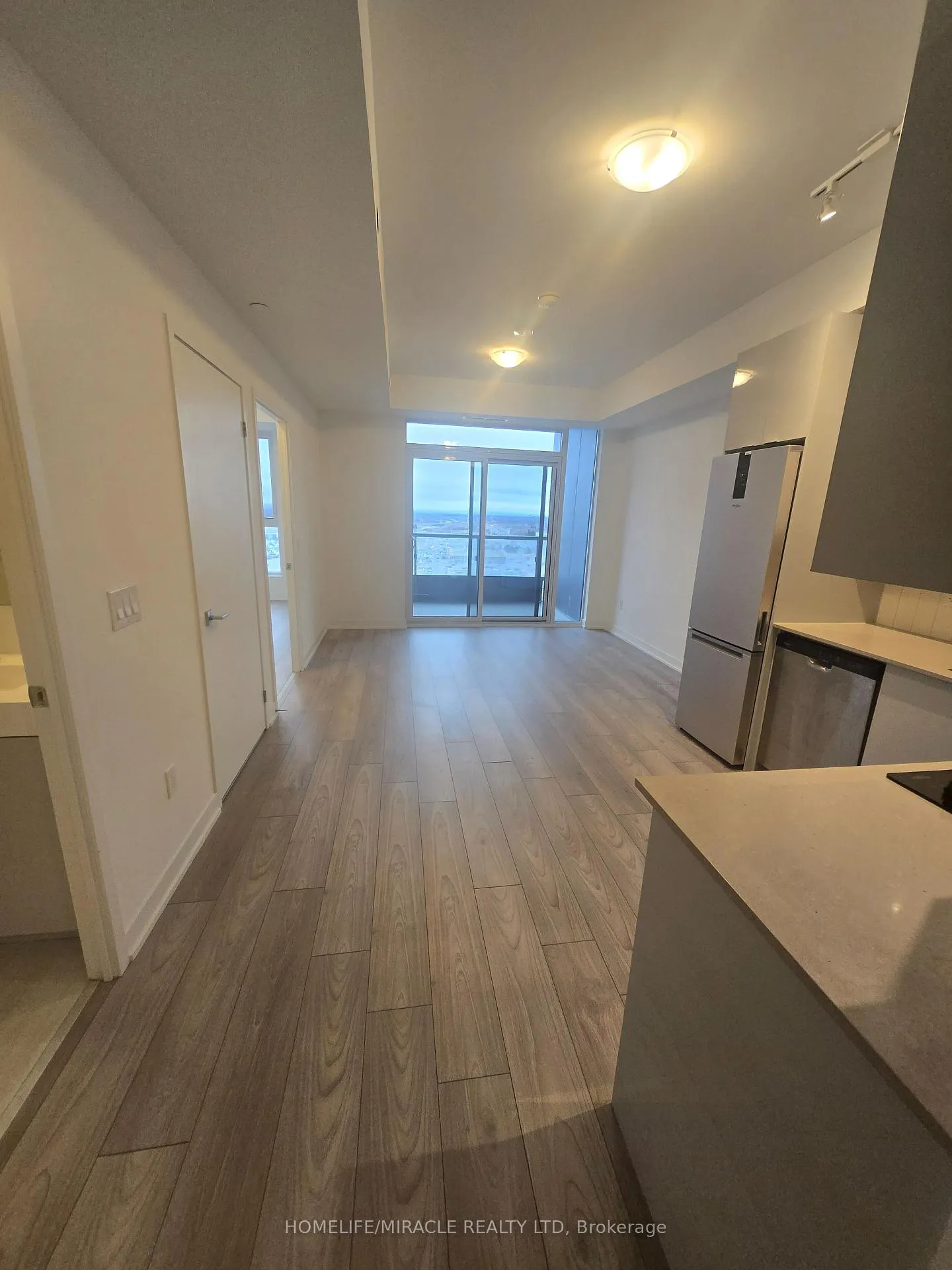 Photo 1 of Unit 1521, 10 Abeja Street, Vaughan, Concord — HOMEH