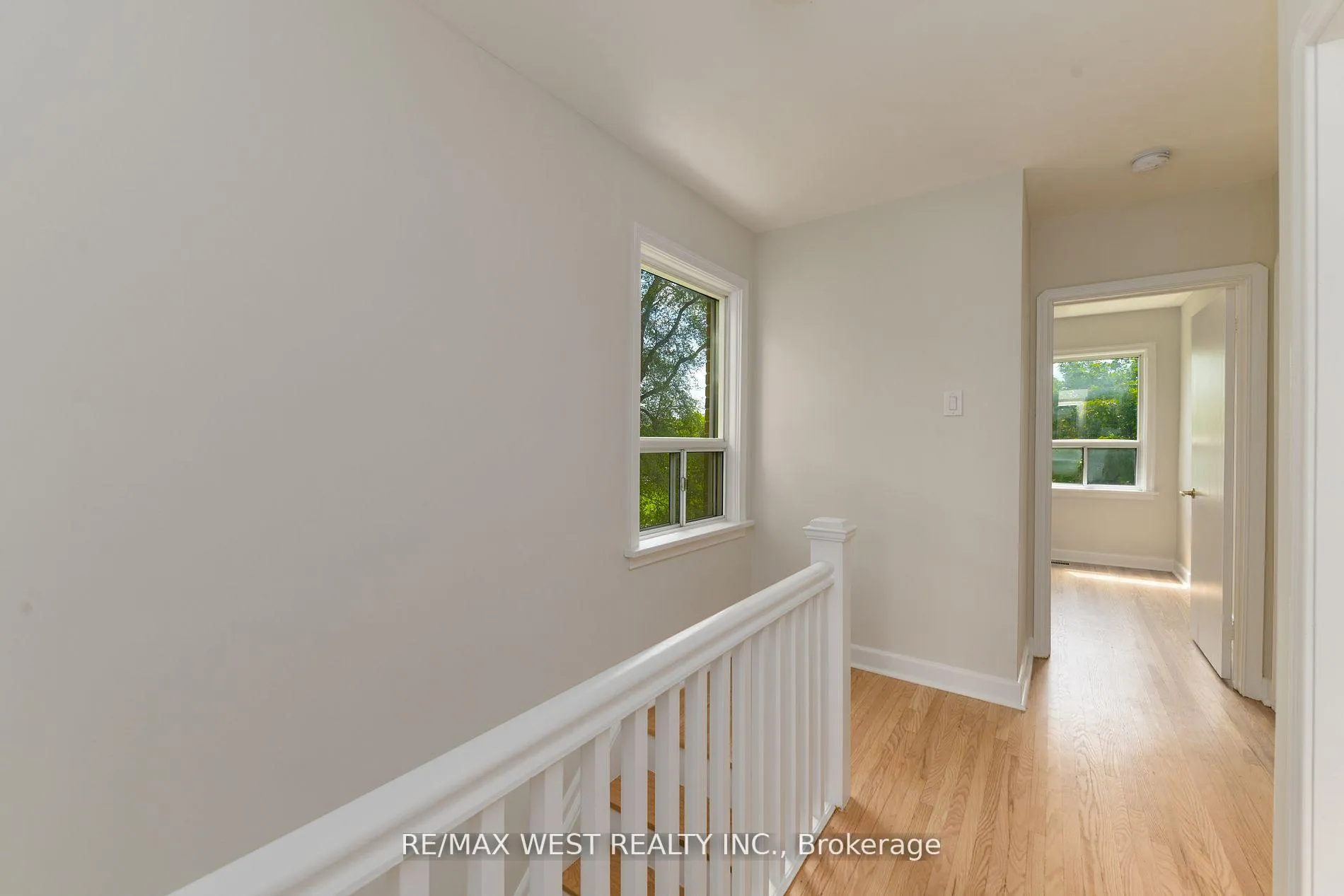 Photo 17 of 83 East Drive, Toronto, Rockcliffe-Smythe — HOMEH