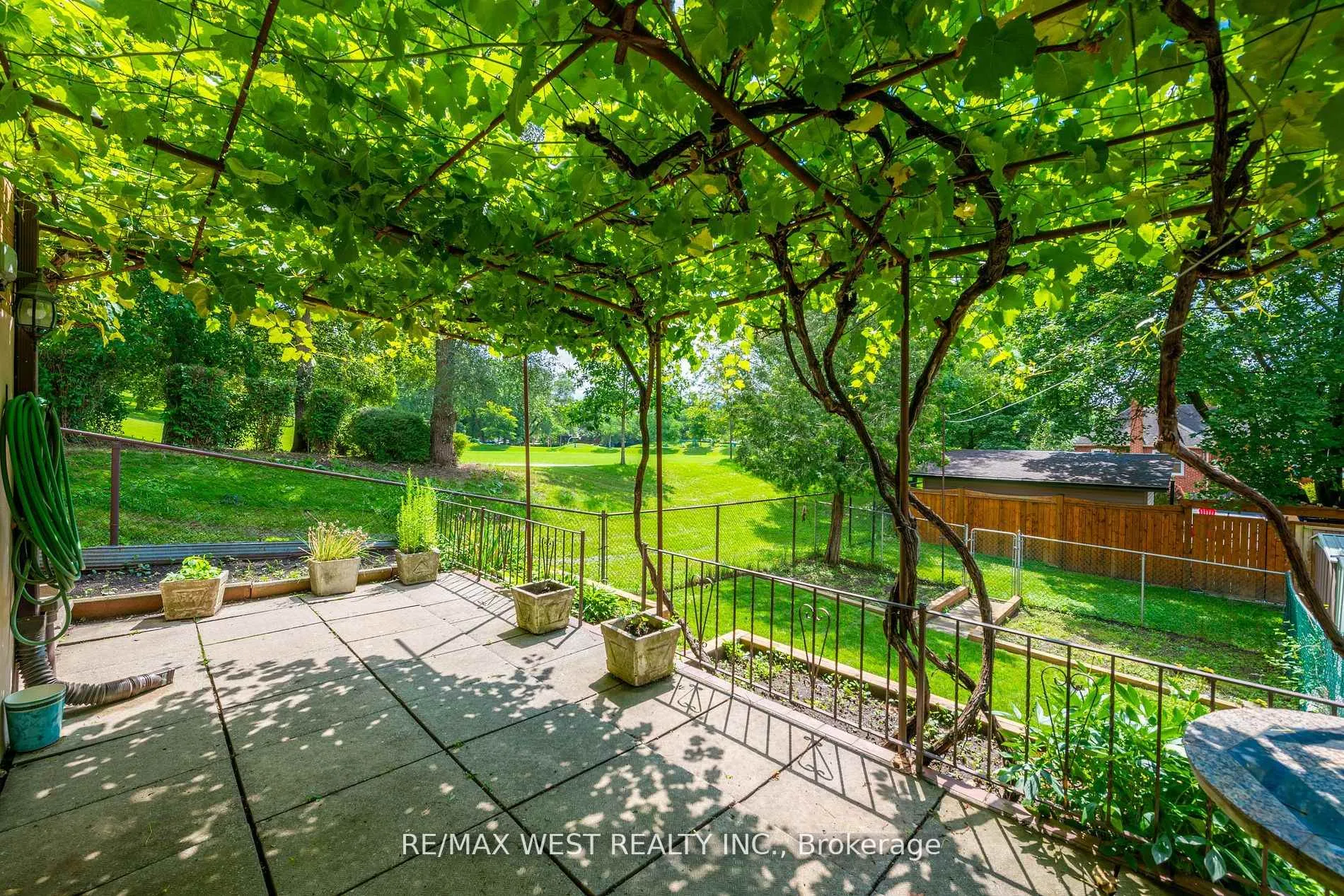 Photo 37 of 83 East Drive, Toronto, Rockcliffe-Smythe — HOMEH