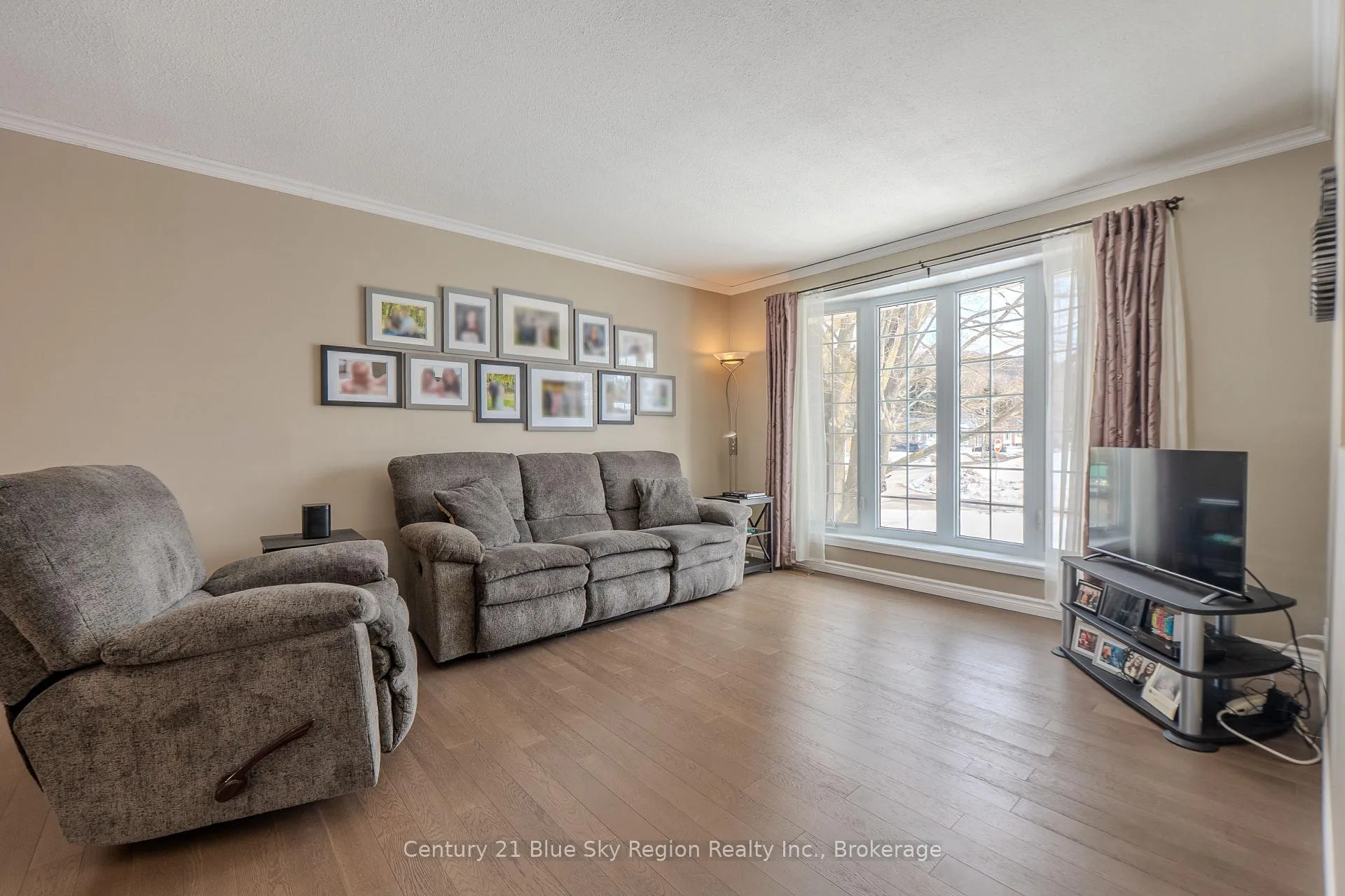 Photo 5 of 195 MacBeth Crescent, North Bay, Widdifield — HOMEH