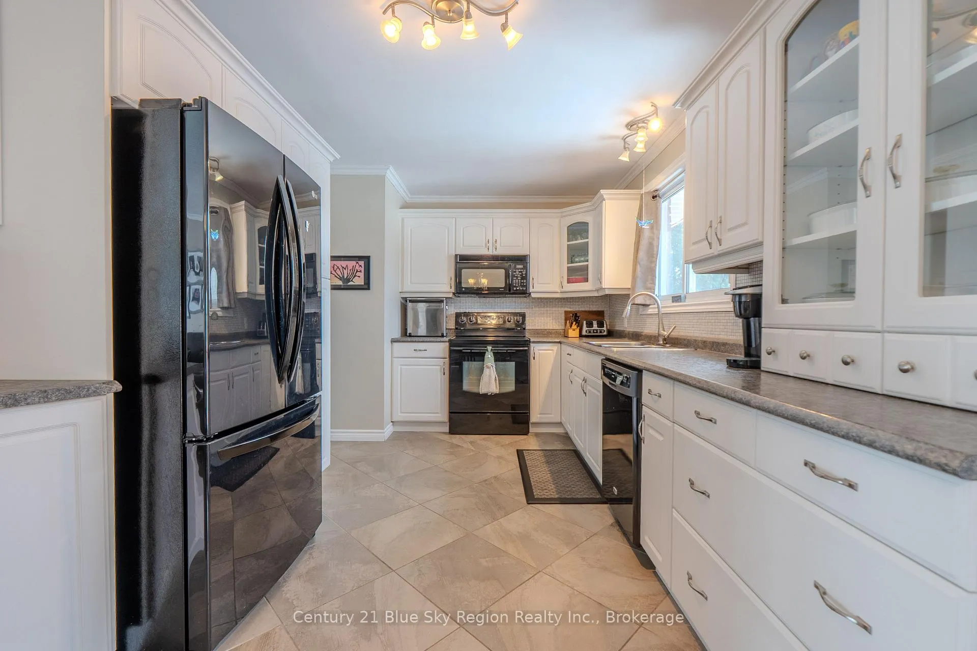 Photo 10 of 195 MacBeth Crescent, North Bay, Widdifield — HOMEH