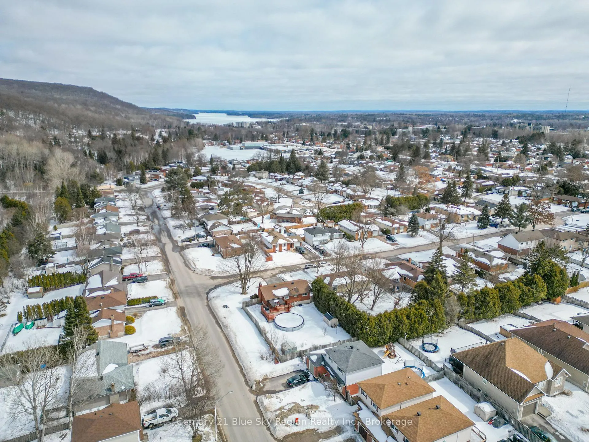 Photo 39 of 195 MacBeth Crescent, North Bay, Widdifield — HOMEH