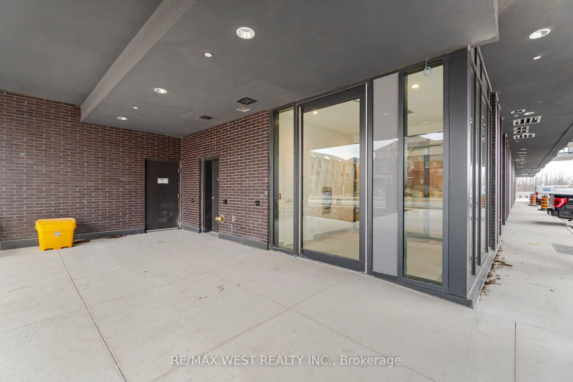 Photo 2 of Unit 501, 225 Veterans Drive, Brampton, Northwest Brampton — HOMEH