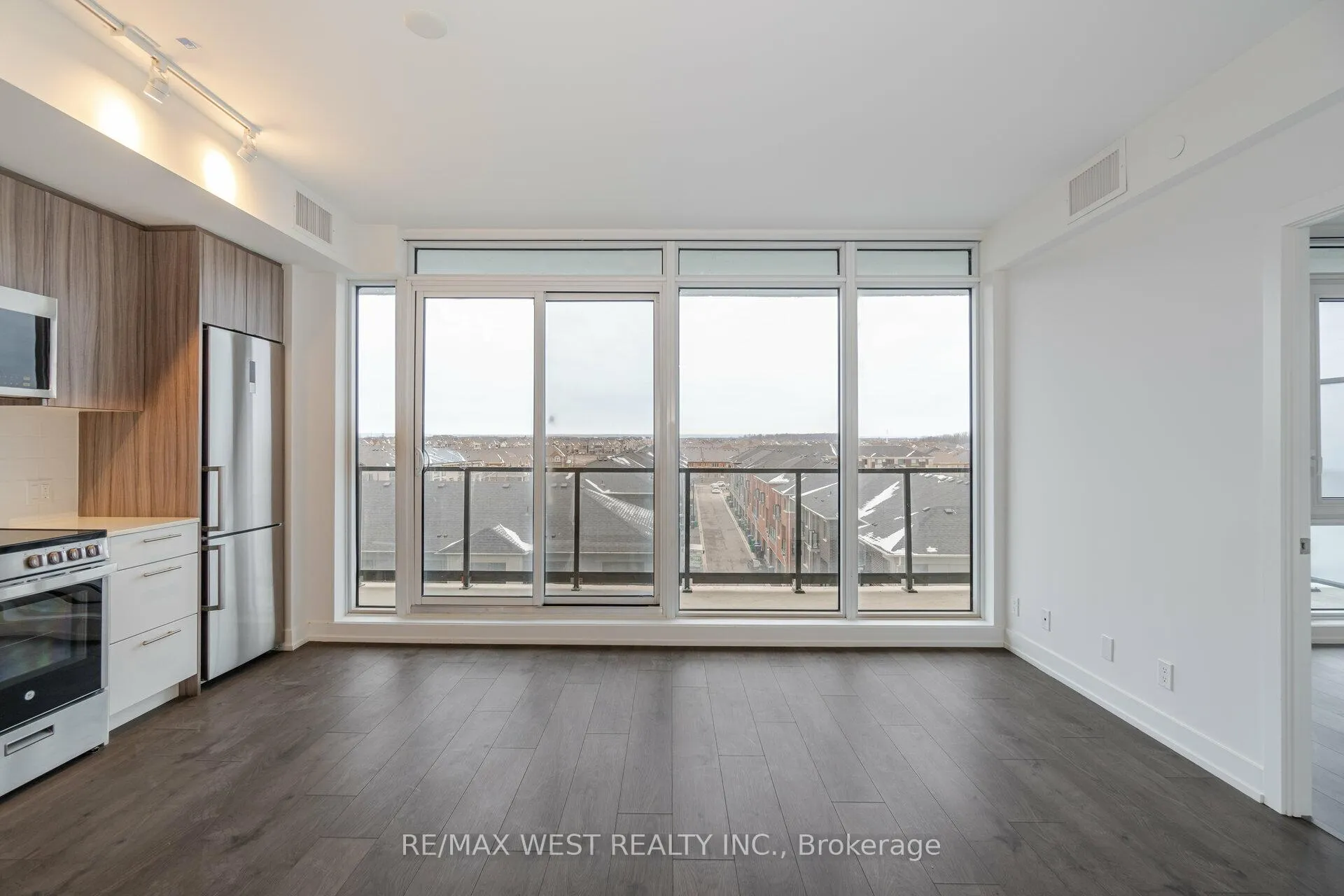 Photo 10 of Unit 501, 225 Veterans Drive, Brampton, Northwest Brampton — HOMEH