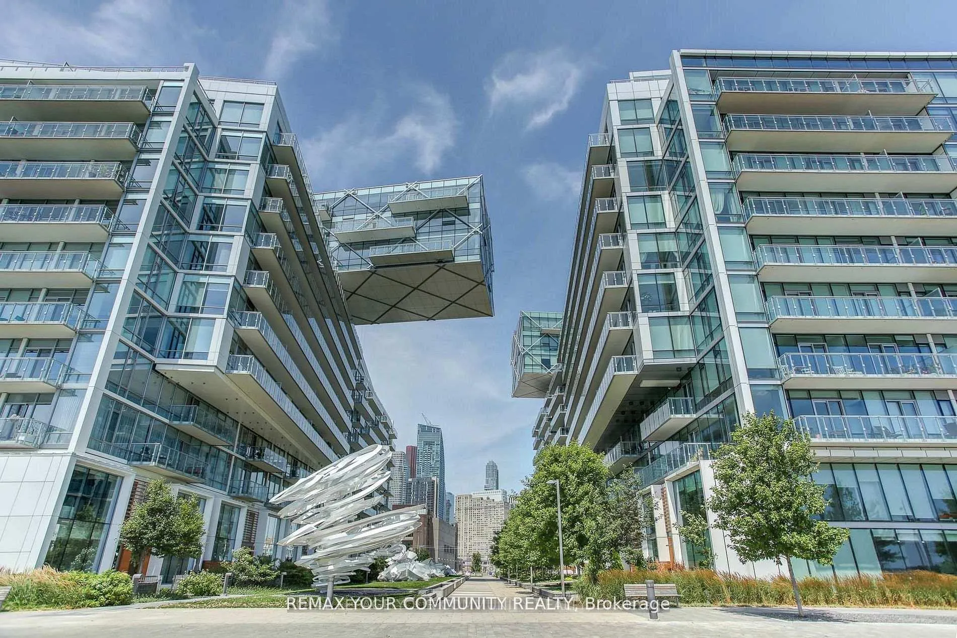 Photo 3 of Unit 1109, 39 Queens Quay E, Toronto, Waterfront Communities — HOMEH
