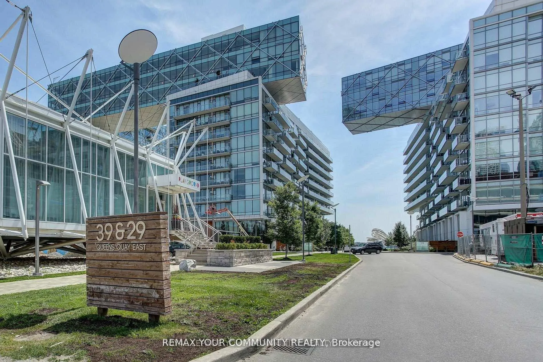 Photo 6 of Unit 1109, 39 Queens Quay E, Toronto, Waterfront Communities — HOMEH
