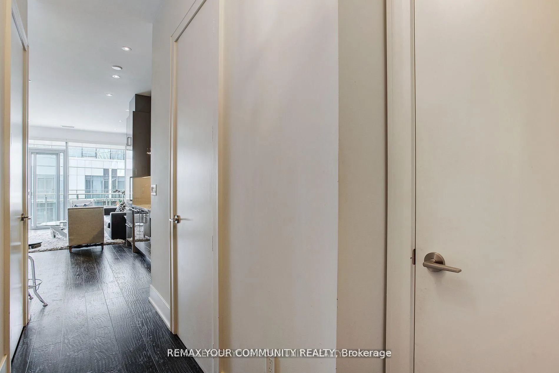 Photo 8 of Unit 1109, 39 Queens Quay E, Toronto, Waterfront Communities — HOMEH