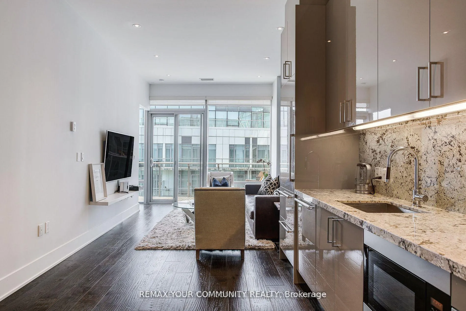 Photo 9 of Unit 1109, 39 Queens Quay E, Toronto, Waterfront Communities — HOMEH