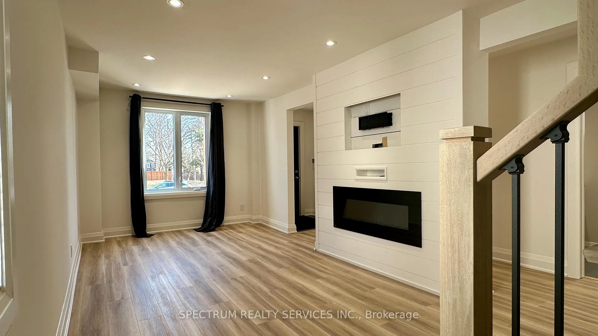 Photo 11 of 36 Queen Street N, New Tecumseth, Tottenham — HOMEH