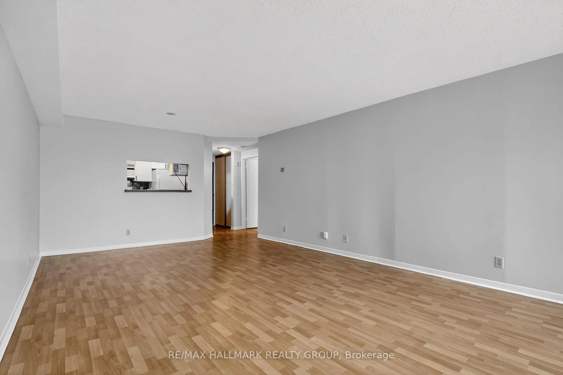 Photo 16 of Unit 305, 80 Sandcastle Drive, Ottawa, Leslie Park — HOMEH