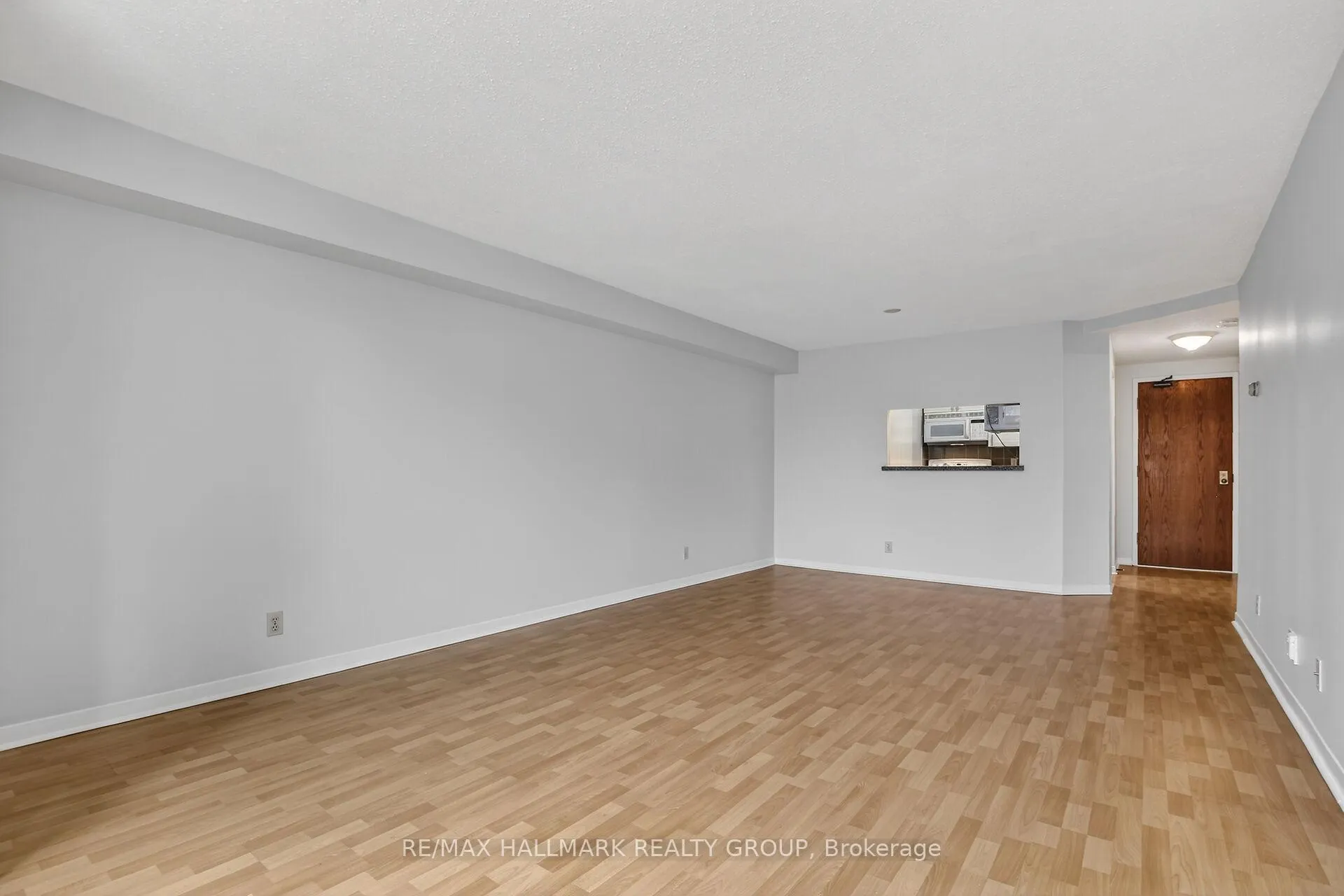 Photo 17 of Unit 305, 80 Sandcastle Drive, Ottawa, Leslie Park — HOMEH