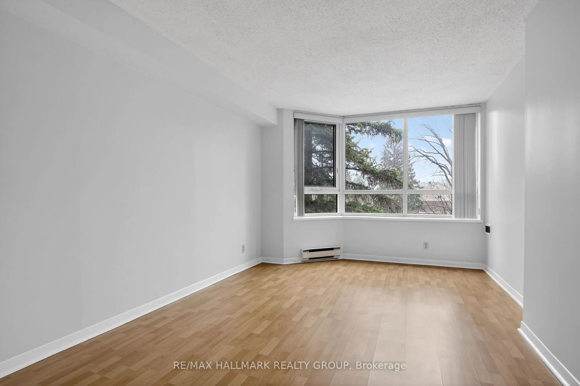 Photo 24 of Unit 305, 80 Sandcastle Drive, Ottawa, Leslie Park — HOMEH