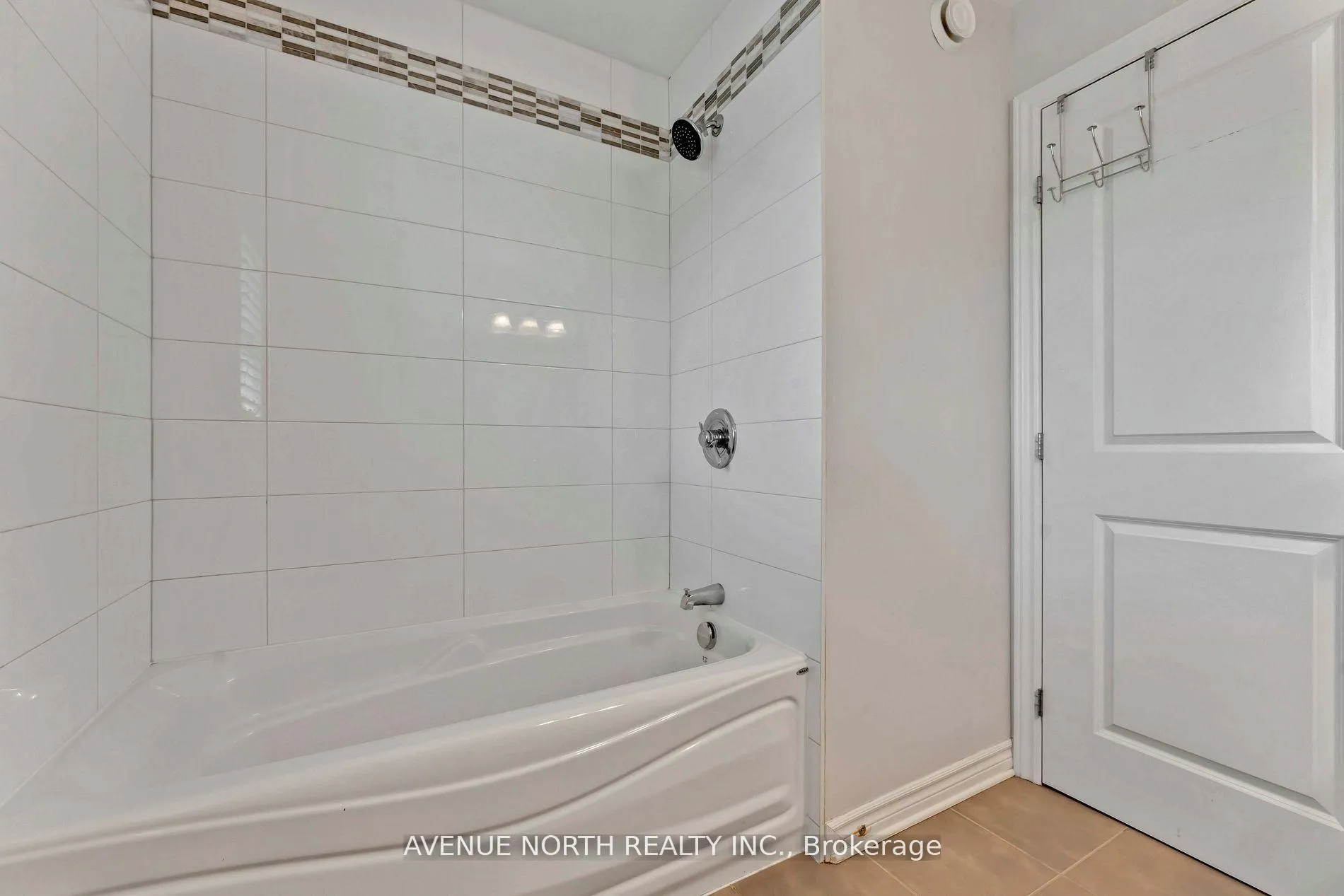 Photo 19 of 714 Bunchberry Way, Ottawa, Blossom Park/Kemp Park/Findlay Creek — HOMEH