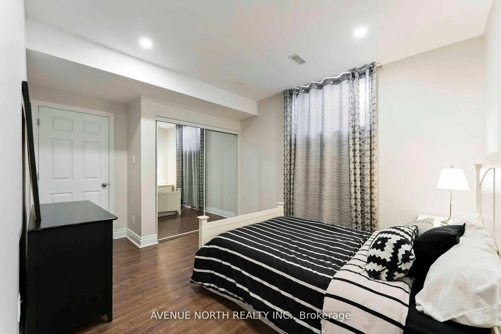 Photo 38 of 714 Bunchberry Way, Ottawa, Blossom Park/Kemp Park/Findlay Creek — HOMEH