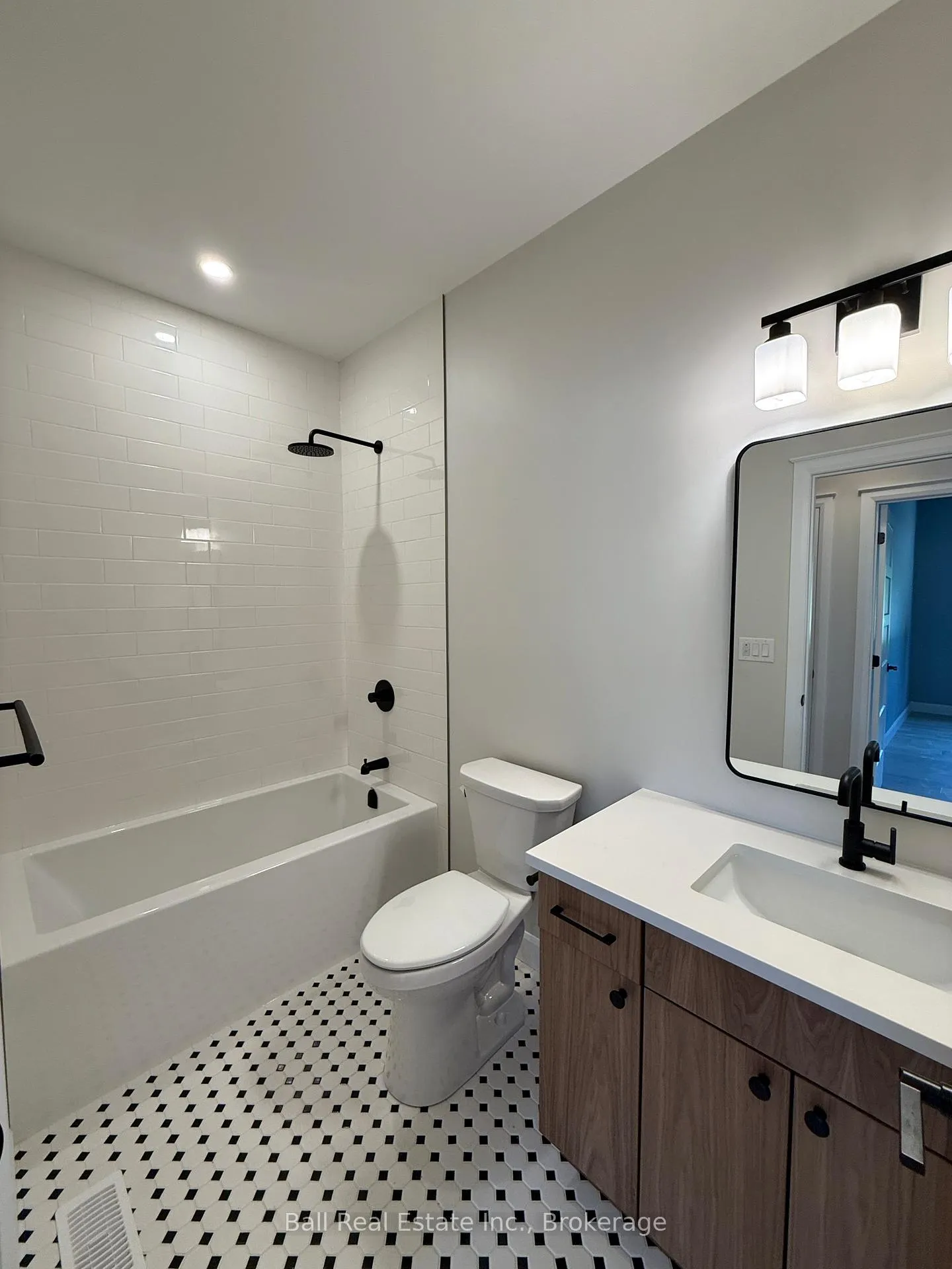 Photo 15 of 1380 Island View Drive, Selwyn — HOMEH