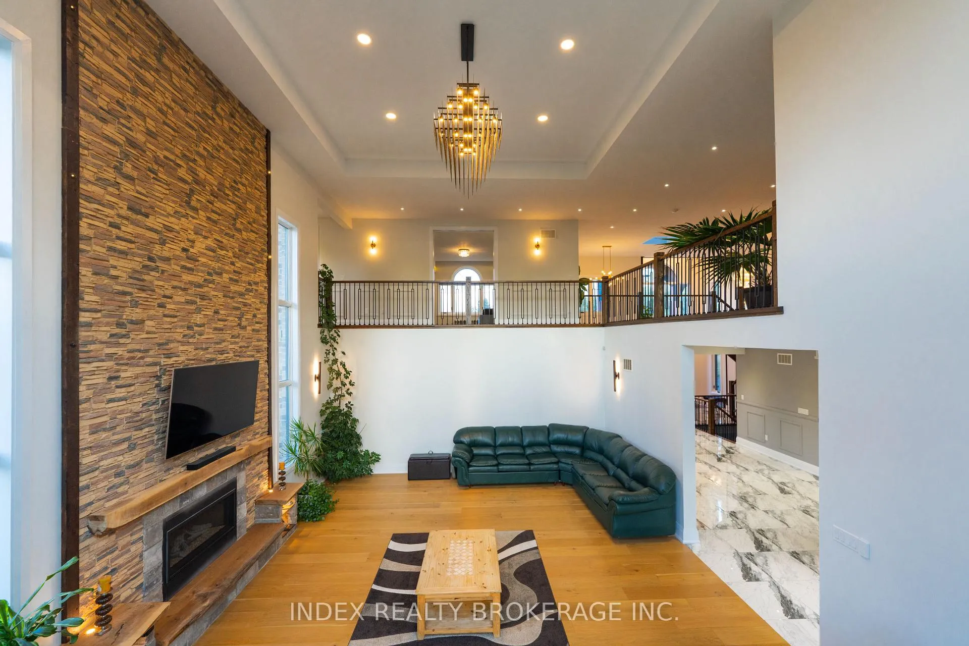 Photo 4 of 20 Glassford Court, Caledon, Caledon Village — HOMEH