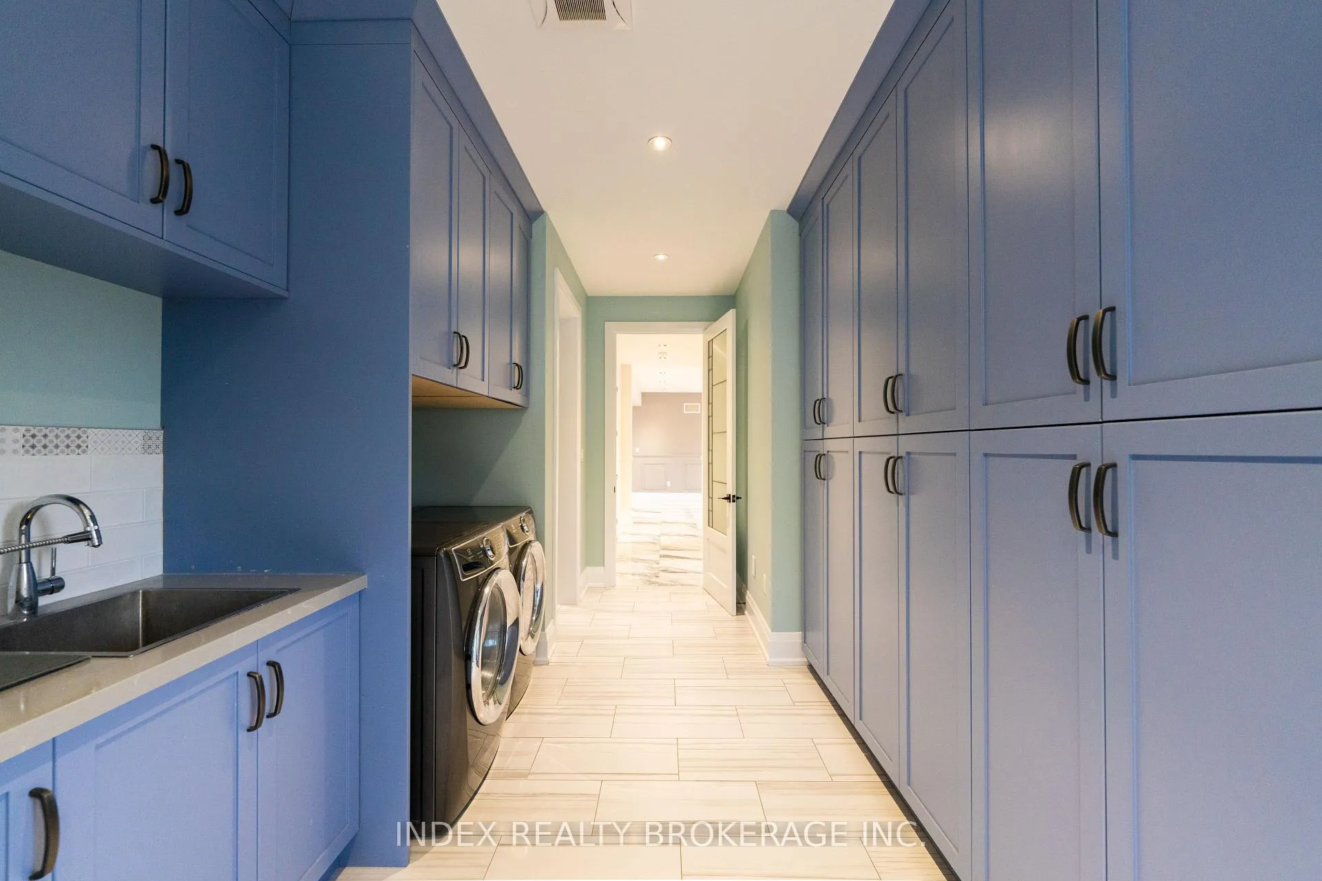Photo 13 of 20 Glassford Court, Caledon, Caledon Village — HOMEH