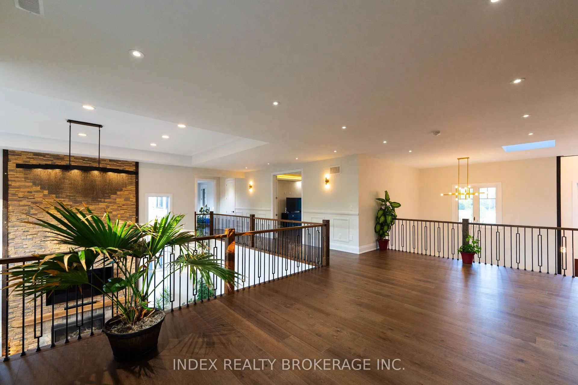 Photo 16 of 20 Glassford Court, Caledon, Caledon Village — HOMEH