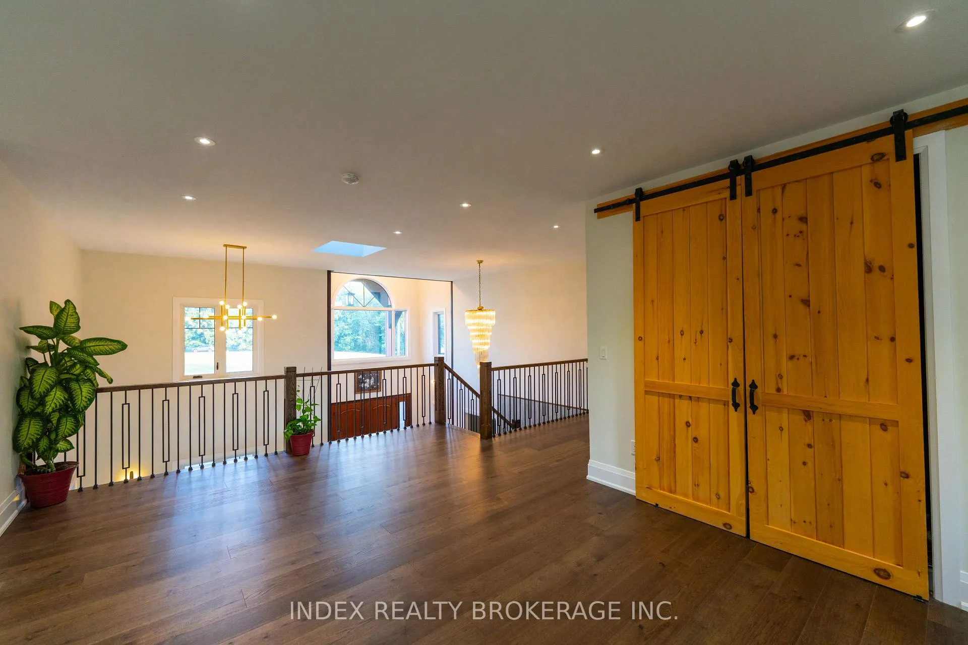 Photo 17 of 20 Glassford Court, Caledon, Caledon Village — HOMEH