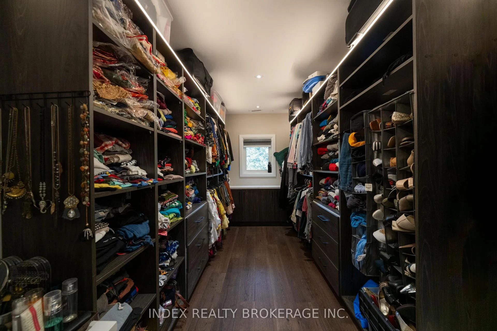 Photo 21 of 20 Glassford Court, Caledon, Caledon Village — HOMEH