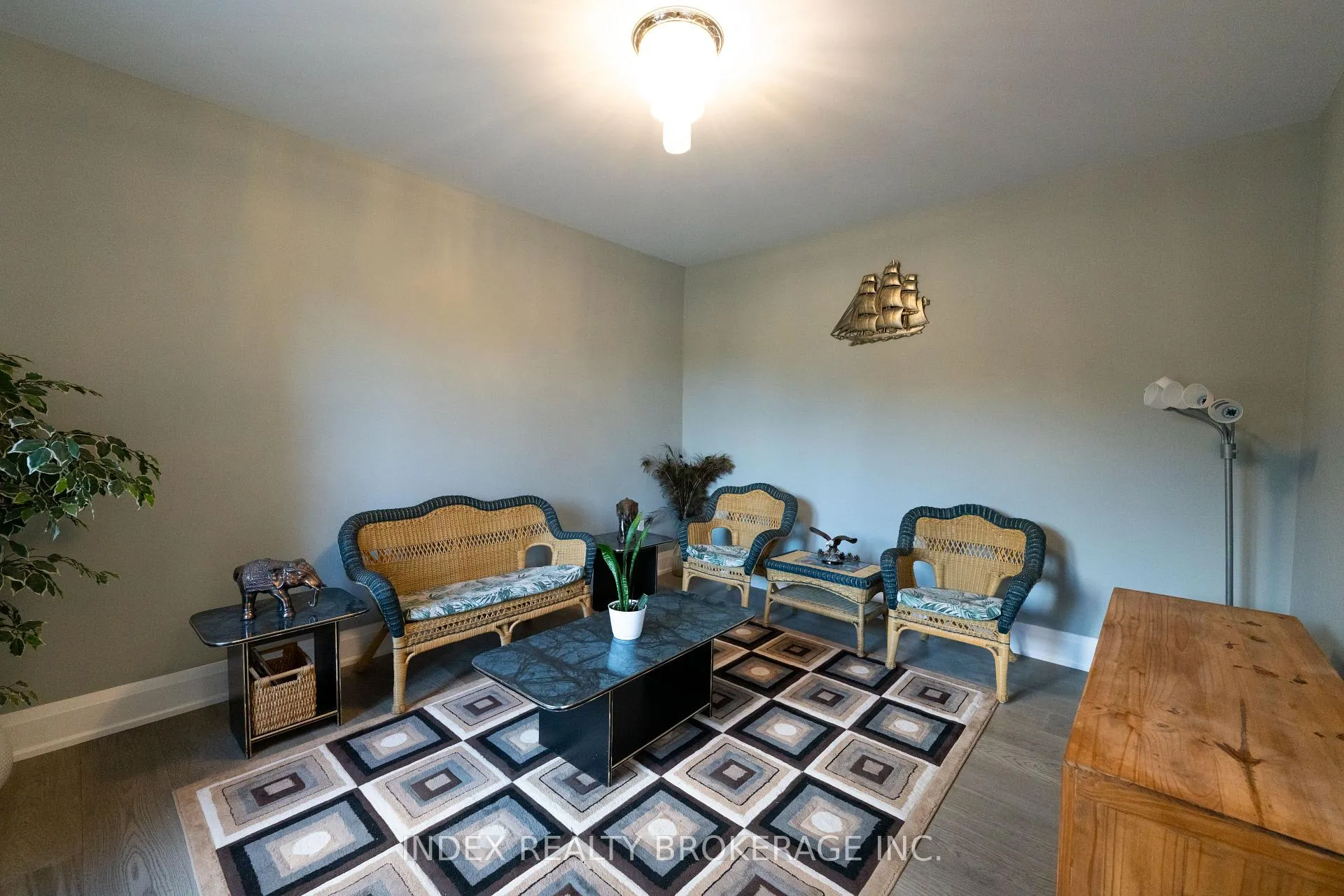 Photo 36 of 20 Glassford Court, Caledon, Caledon Village — HOMEH