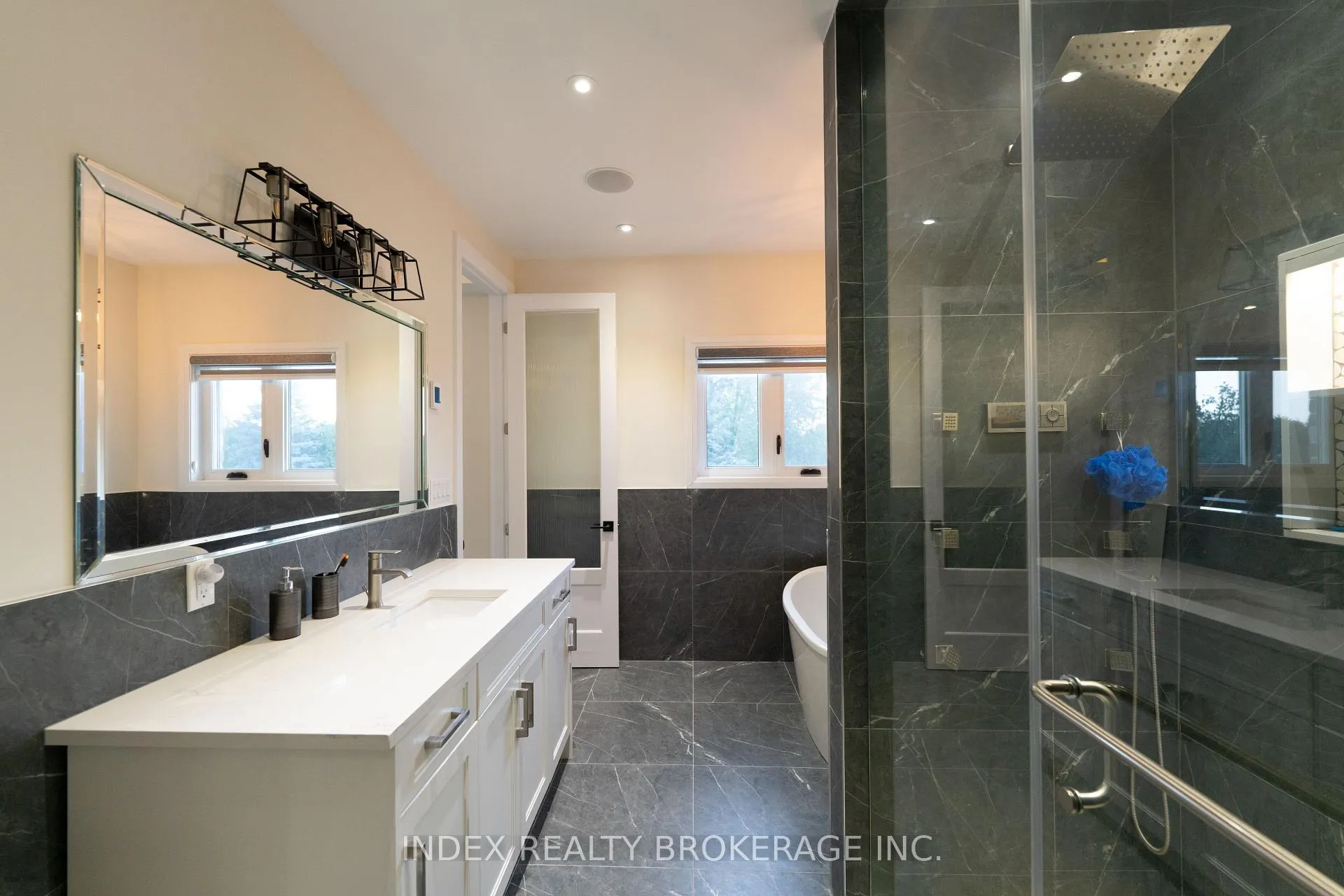 Photo 48 of 20 Glassford Court, Caledon, Caledon Village — HOMEH