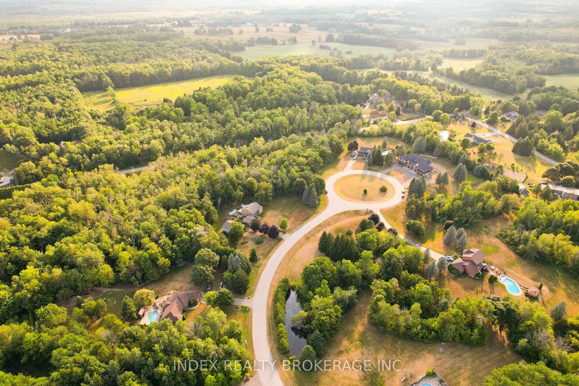 Photo 49 of 20 Glassford Court, Caledon, Caledon Village — HOMEH