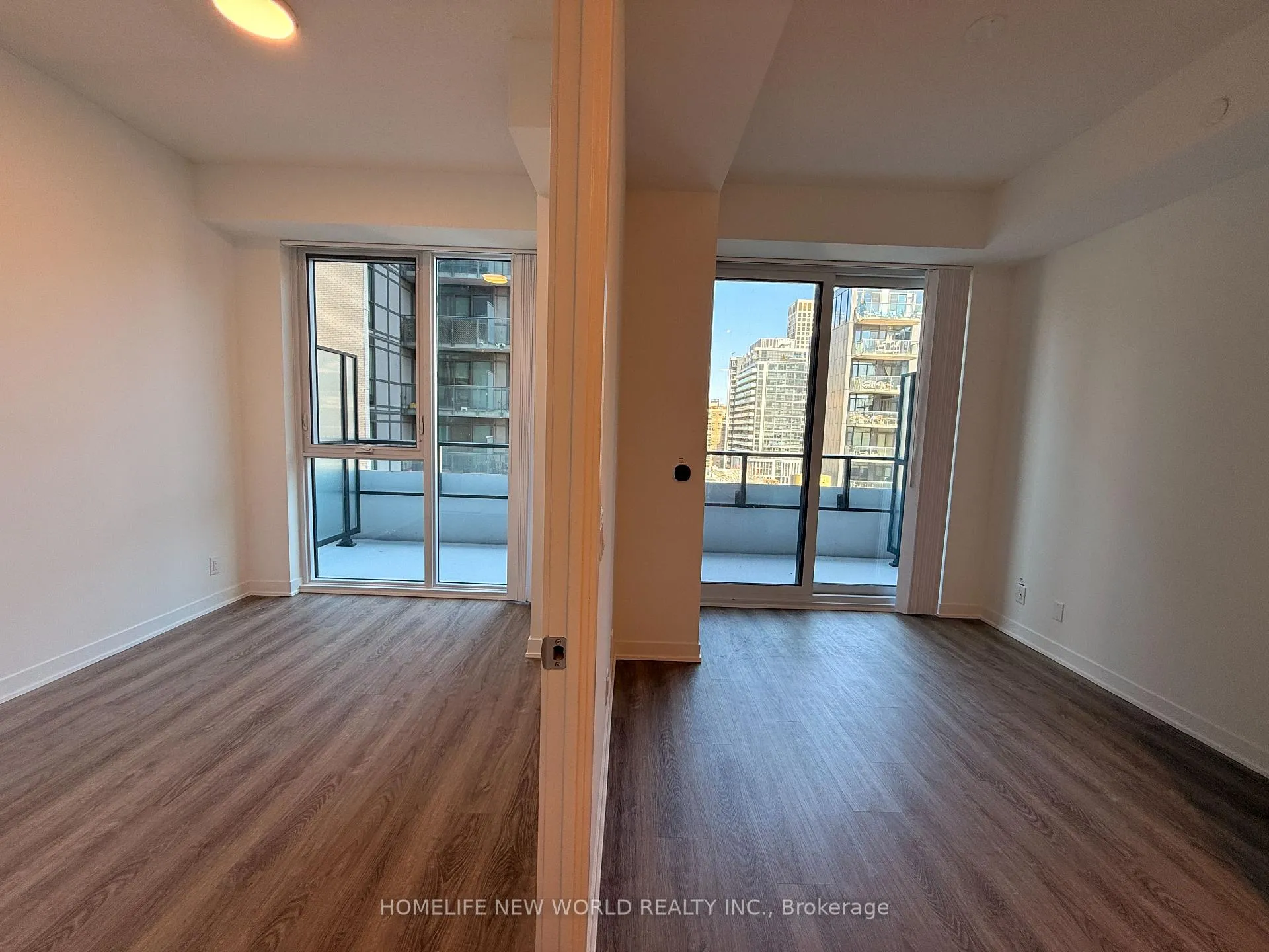 Photo 2 of Unit 1101, 180 Front Street E, Toronto, Moss Park — HOMEH