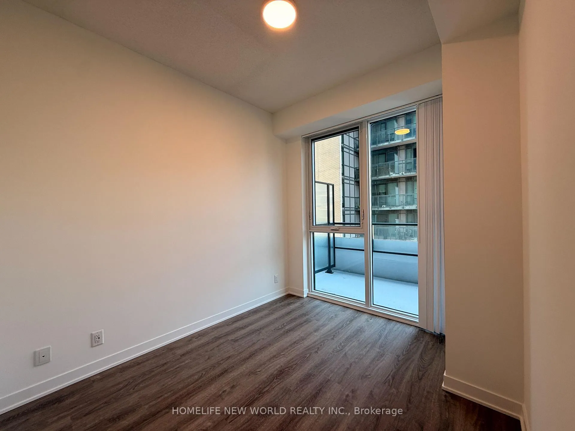 Photo 3 of Unit 1101, 180 Front Street E, Toronto, Moss Park — HOMEH